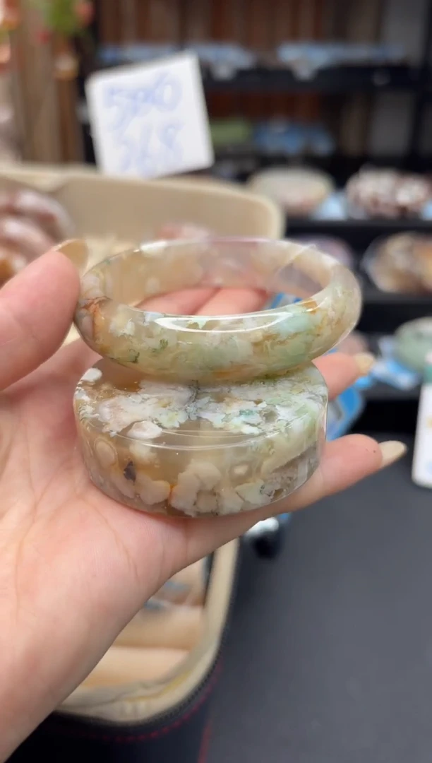 未镶嵌手镯石英质玉C356(57圈赠送镯心)