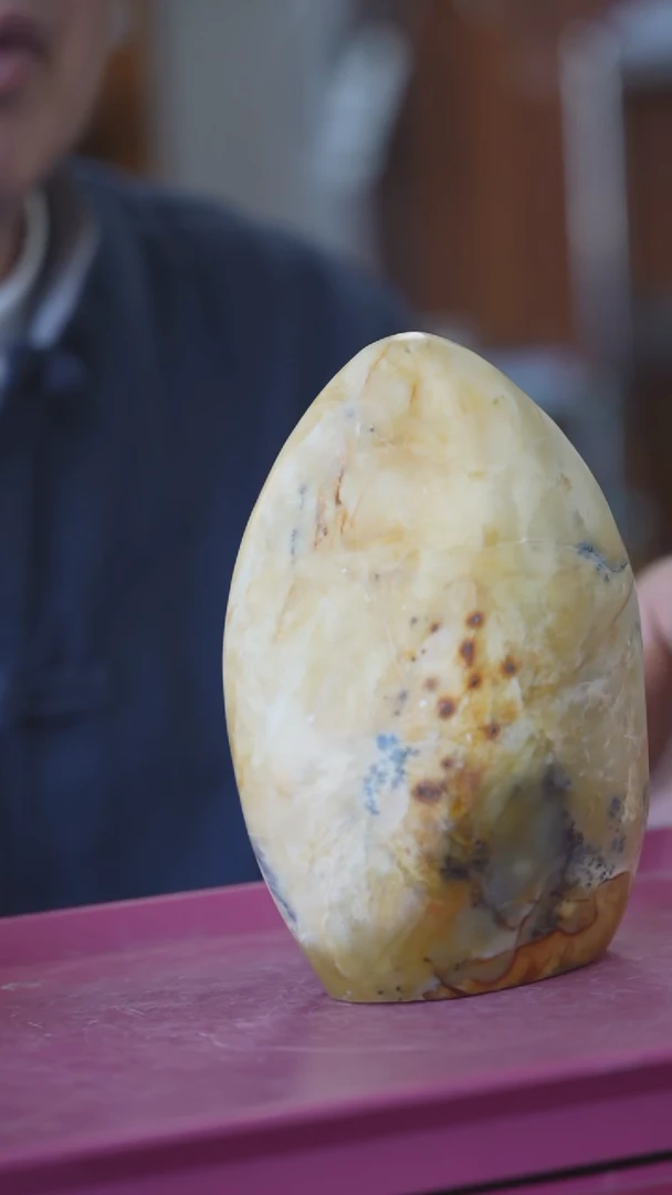 未镶嵌岫玉原石摆件10