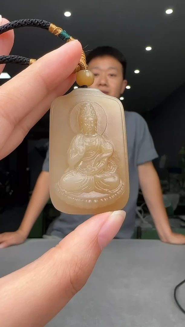 和田玉未镶嵌颈饰观音