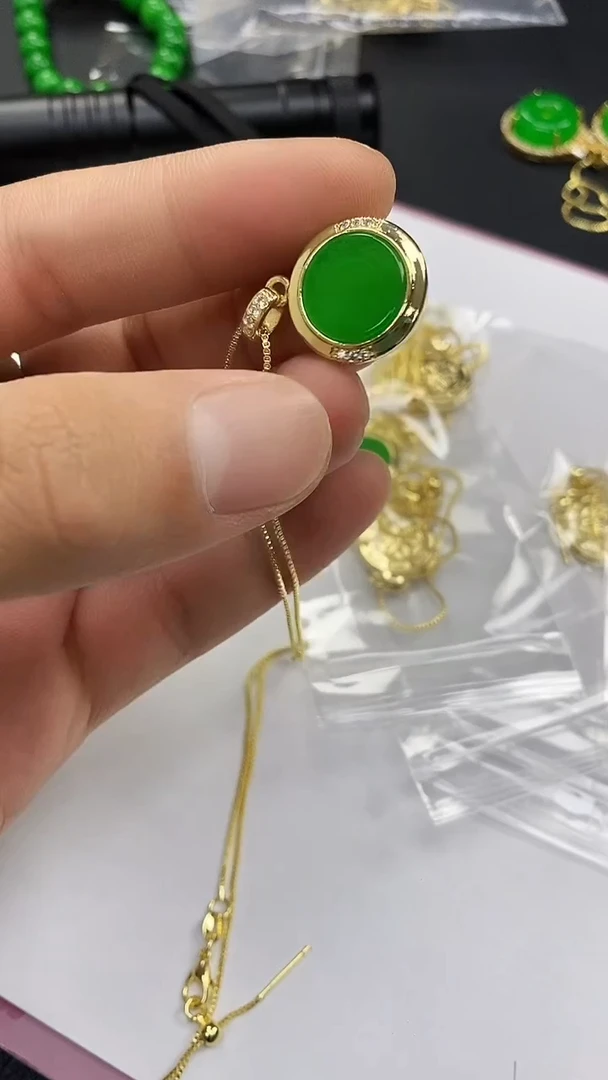 吊坠(赠链)14K金镶嵌翡翠D23