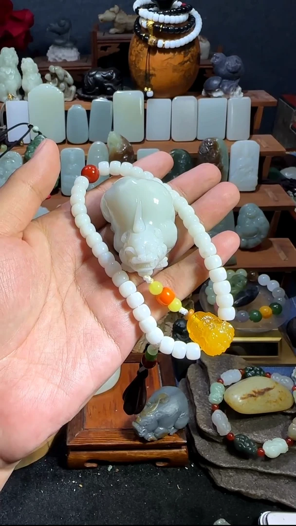 颈饰未镶嵌和田玉l****丶1