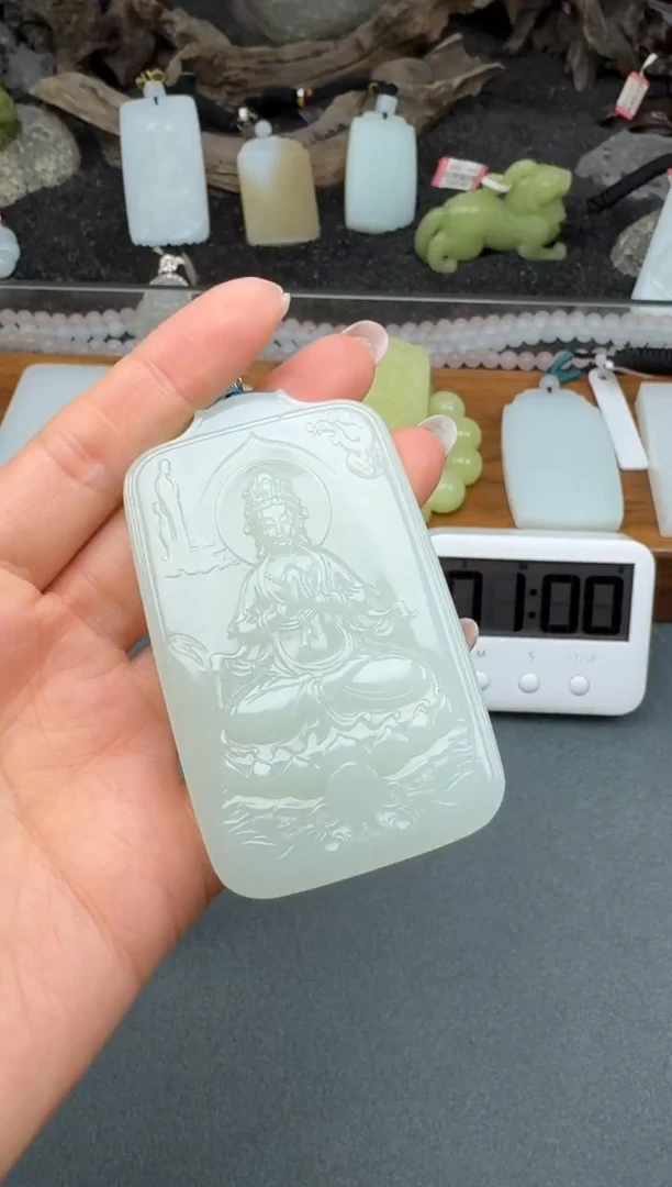 颈饰未镶嵌和田玉3