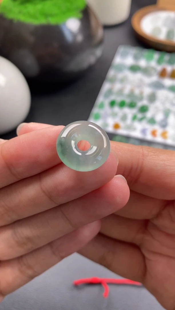 散珠翡翠冰种甜甜圈