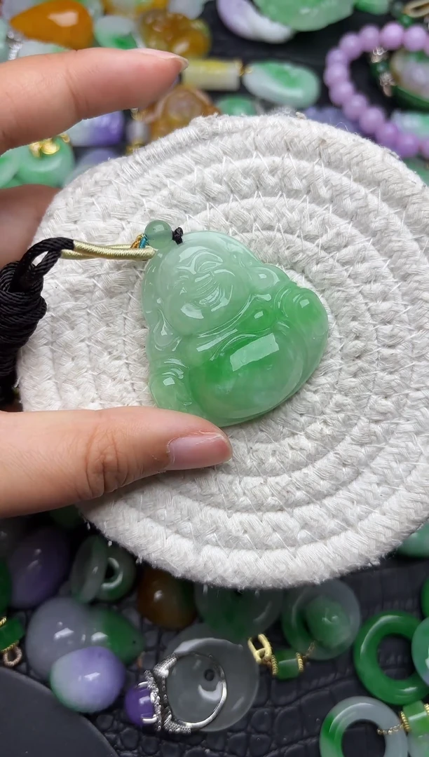 颈饰未镶嵌翡翠缅甸翡翠吊坠