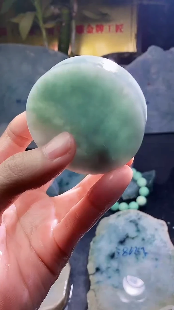 未镶嵌挂件翡翠小雨181