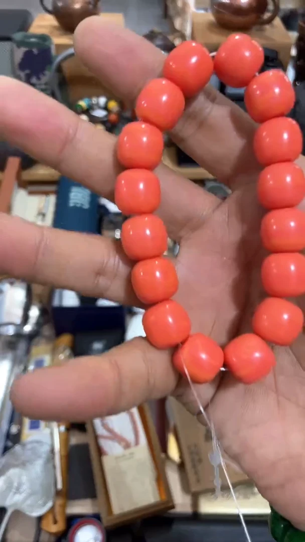 瓷片闪购商品  如图所示