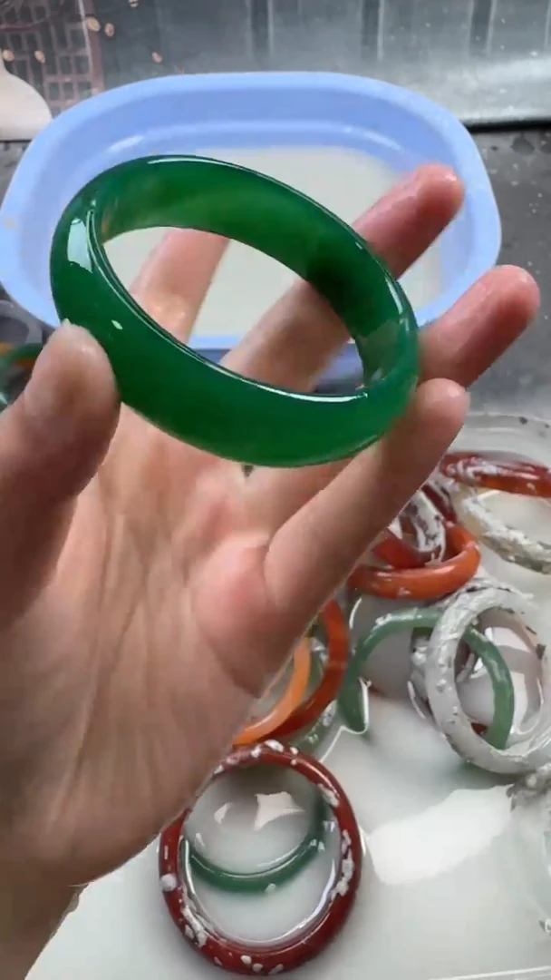 【闪购商品】玛瑙/玉髓手镯未镶嵌100