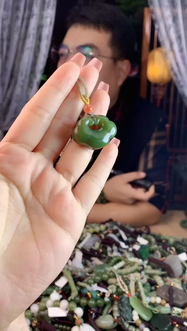 【闪购商品】和田玉挂件未镶嵌多样性发货拍一发一