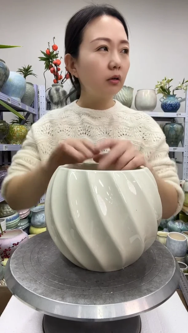 【1.3】花盆尺寸 高：  16口：14