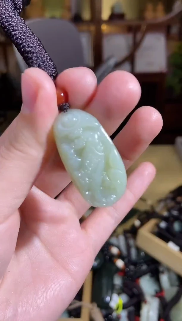 颈饰未镶嵌和田玉1