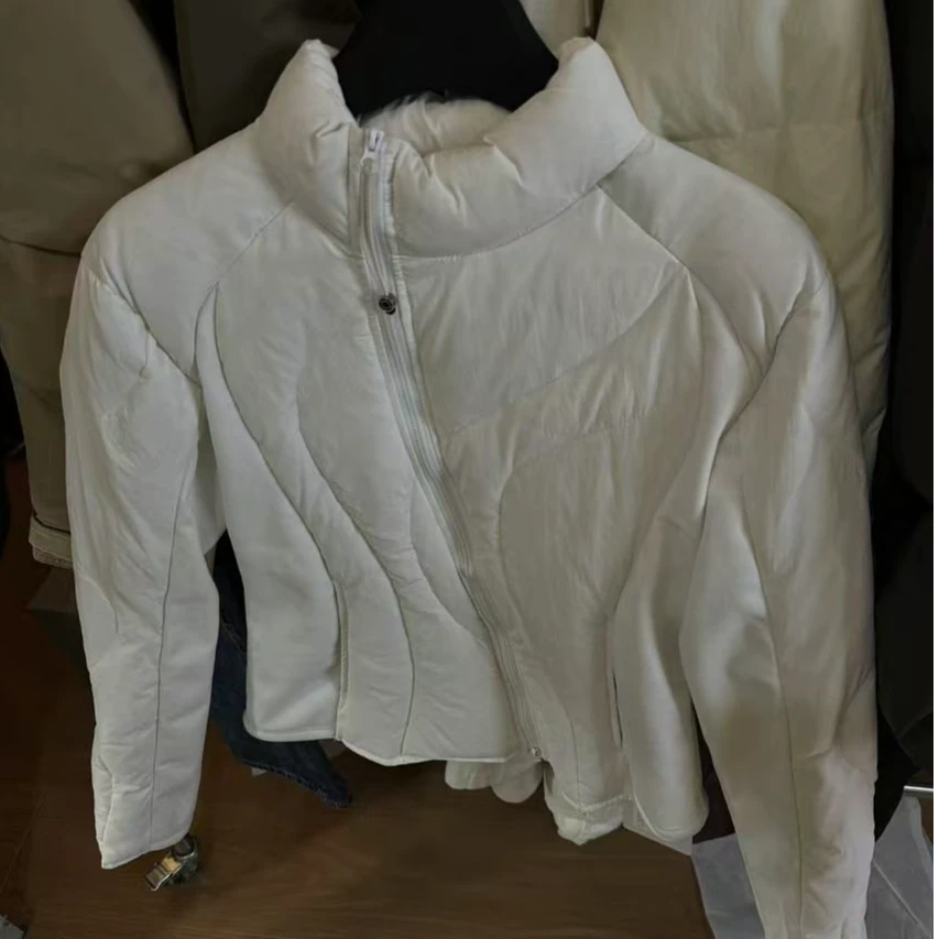 大倩推荐露露同款羽绒服