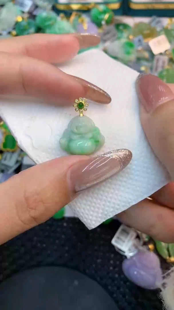 颈饰未镶嵌翡翠1