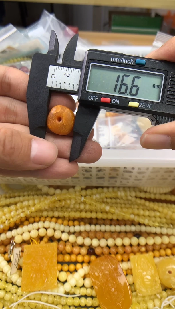 裸石蜜蜡未镶嵌饼子