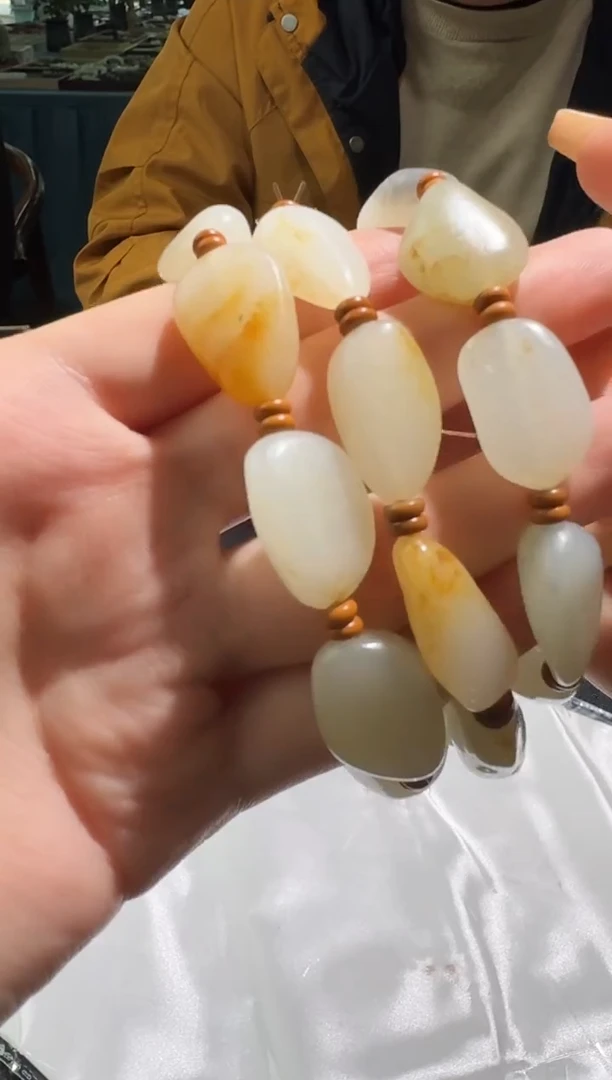 未镶嵌手串和田玉工厂清货，不退不换，多样性拍一发一