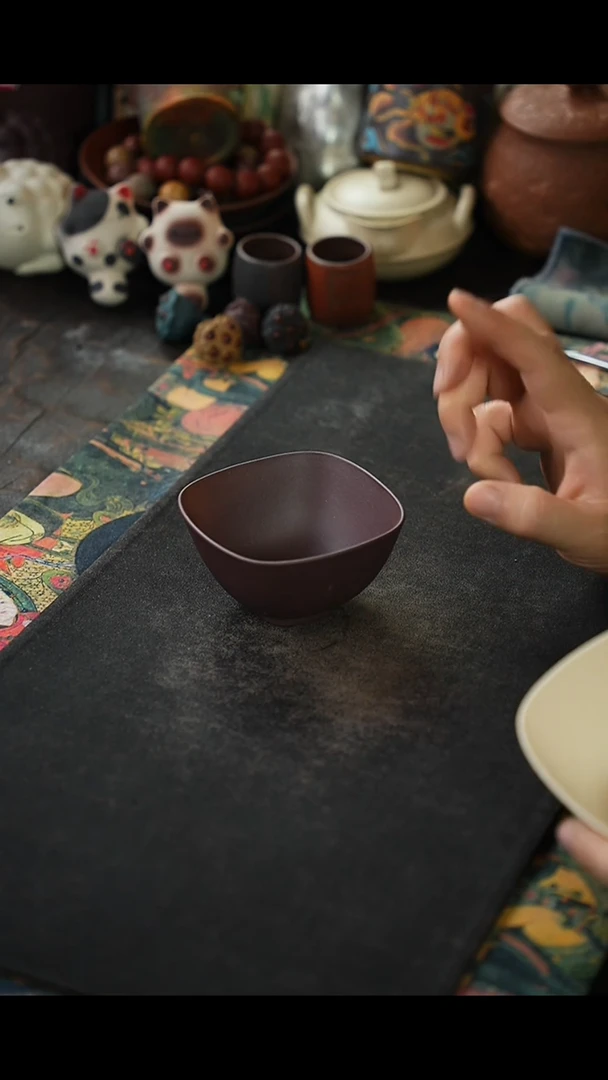 底槽清回文四方紫砂杯23423423