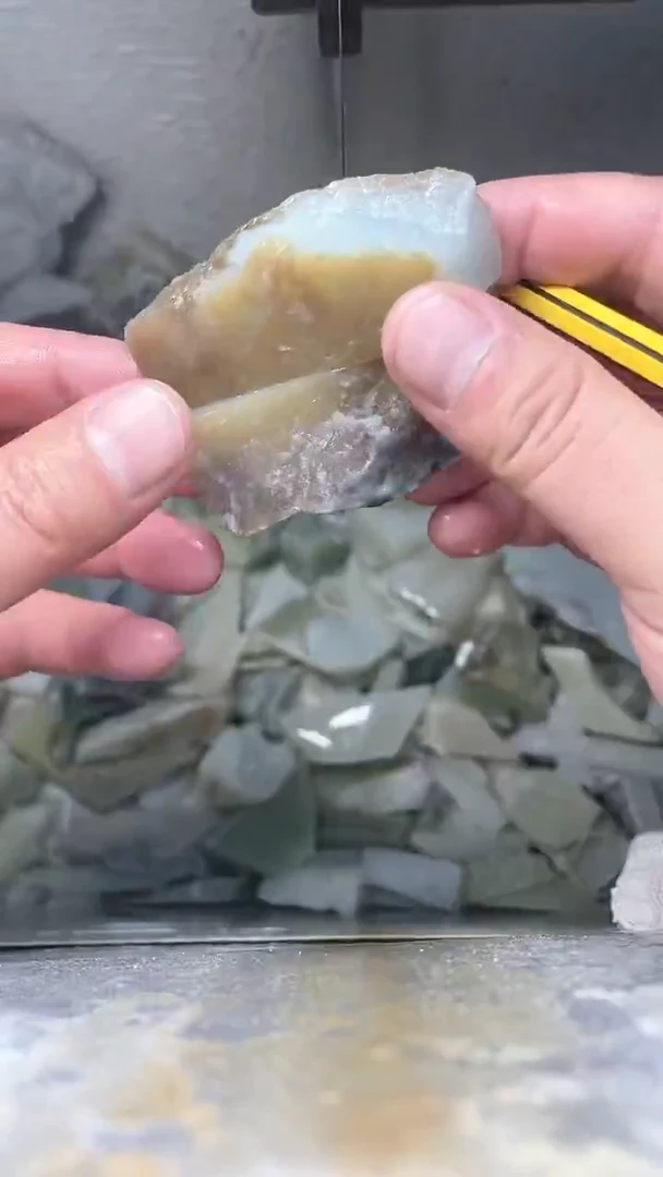 未镶嵌吊坠定制和田玉雕刻定制