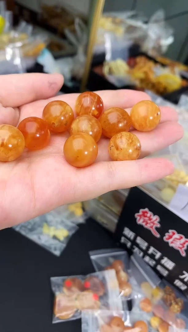 蜜蜡未镶嵌珠宝奇石30多样性发一件