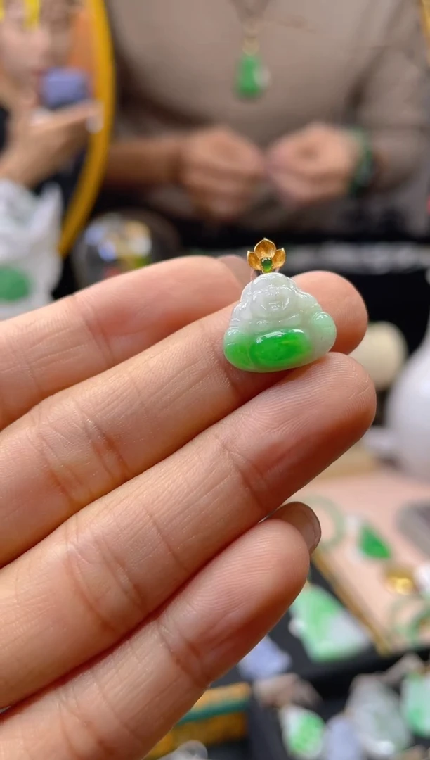 【闪购商品】翡翠颈饰18K金镶嵌假一赔三