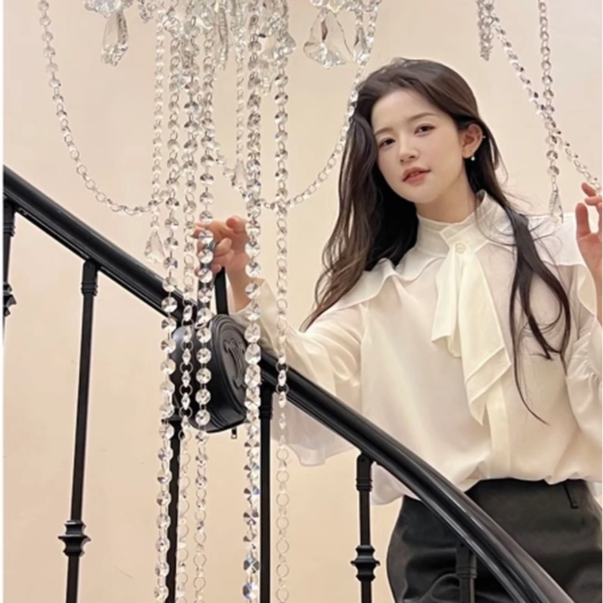 GIRDEAR/哥弟早秋新款气质百搭优雅通勤风飘逸衬衫（附领带）130079