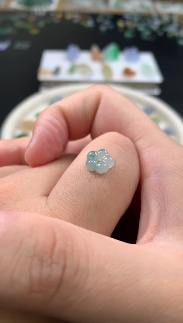 【闪购商品】定制翡翠未镶嵌翡翠