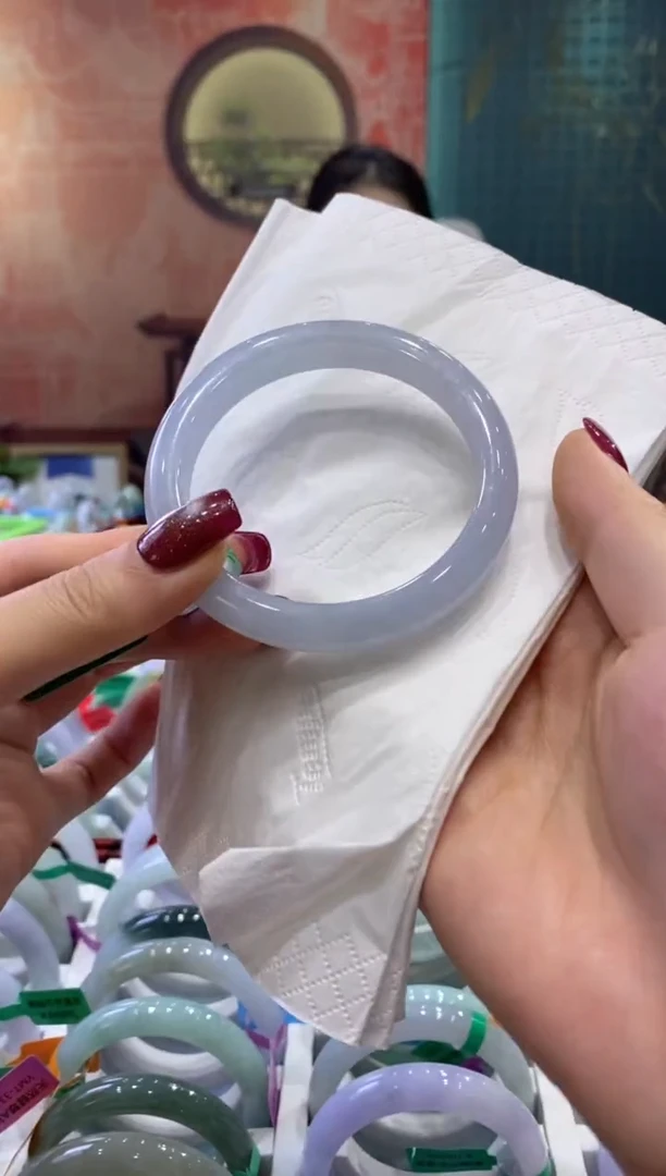 【闪购商品】翡翠手镯未镶嵌多人02163