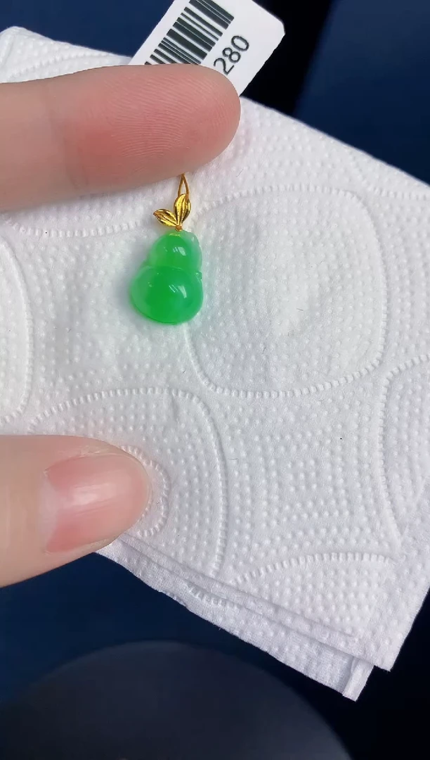 颈饰18K金镶嵌翡翠天然翡翠缅甸A货