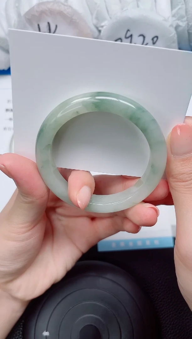 石英质玉手镯未镶嵌138-53.6