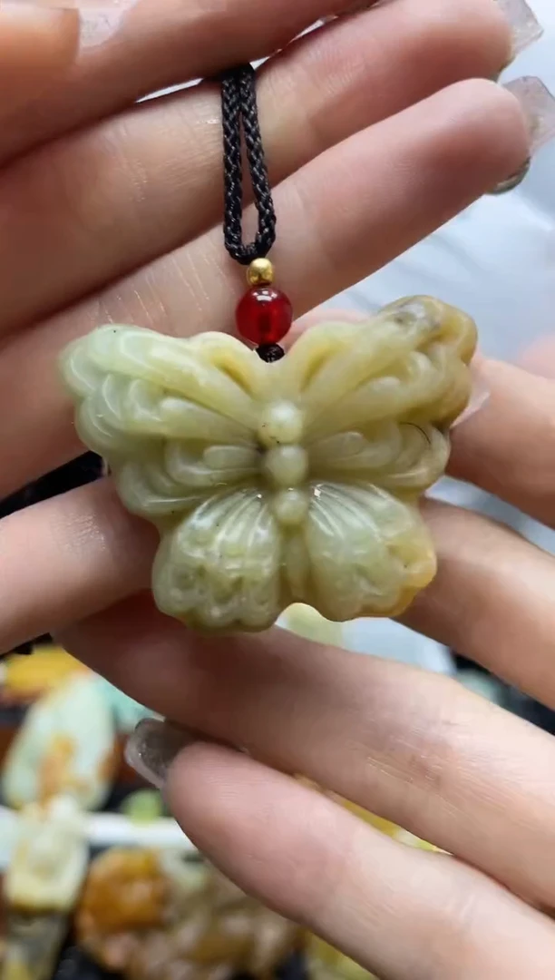 未镶嵌岫玉吊坠·