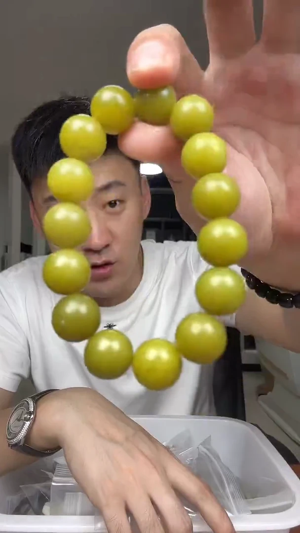 未镶嵌岫玉其它多样性发货一件