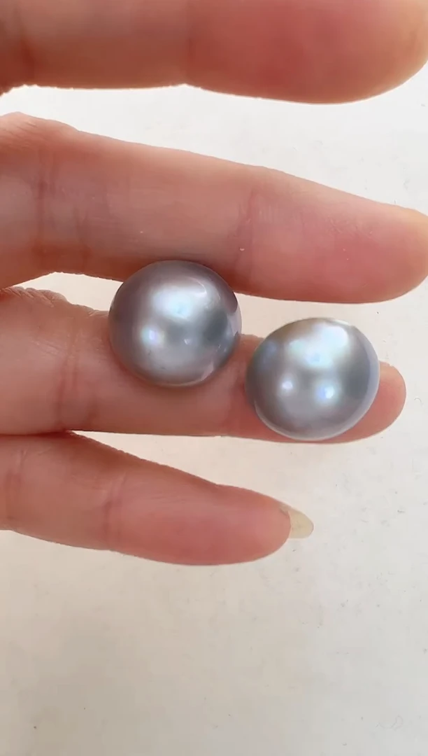 【闪购商品】拼合珍珠（马贝珠）耳饰银S925镶嵌灰色素钉