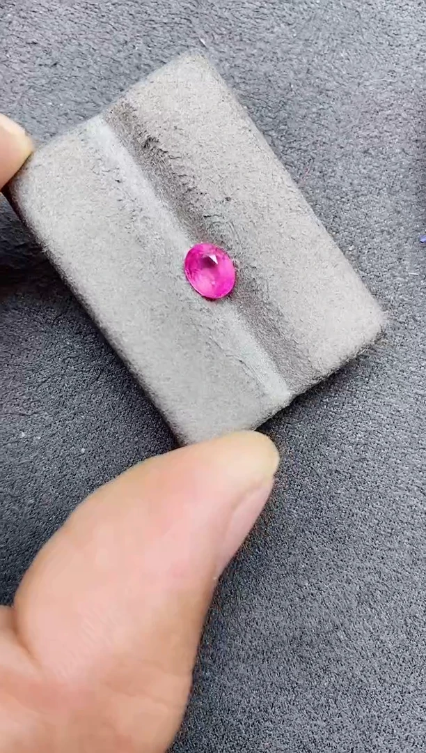 裸石彩色蓝宝石帕帕拉恰1.08ct无烧