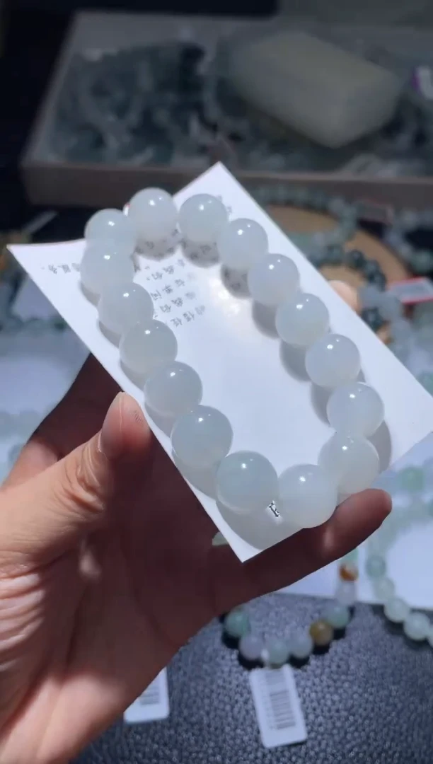 未镶嵌定制翡翠翡翠手串