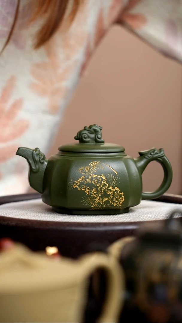 茶壶紫砂绿泥四方抽角瑞兽