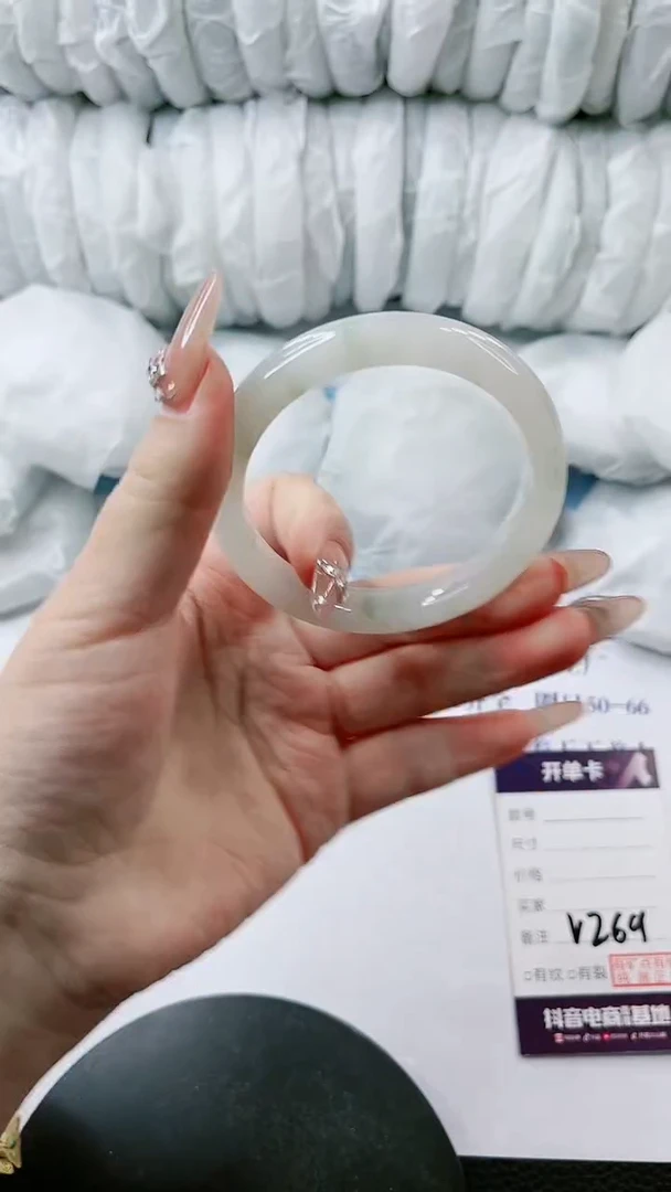 【闪购商品】石英质玉手镯未镶嵌多样性发货V269