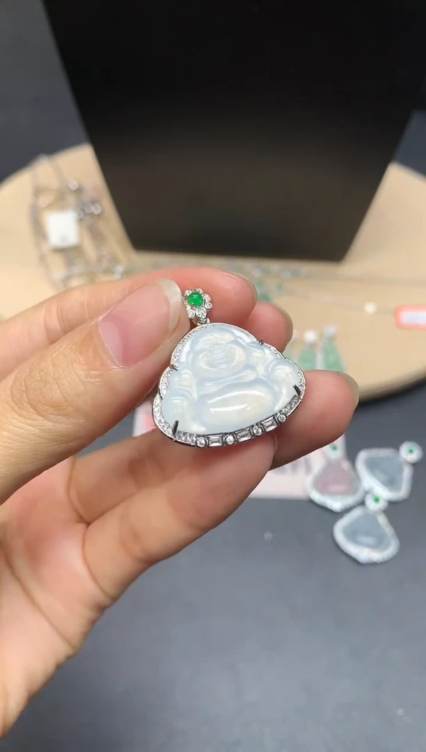【闪购商品】翡翠吊坠(不含链)银S925镶嵌佛公【多样性发其一】
