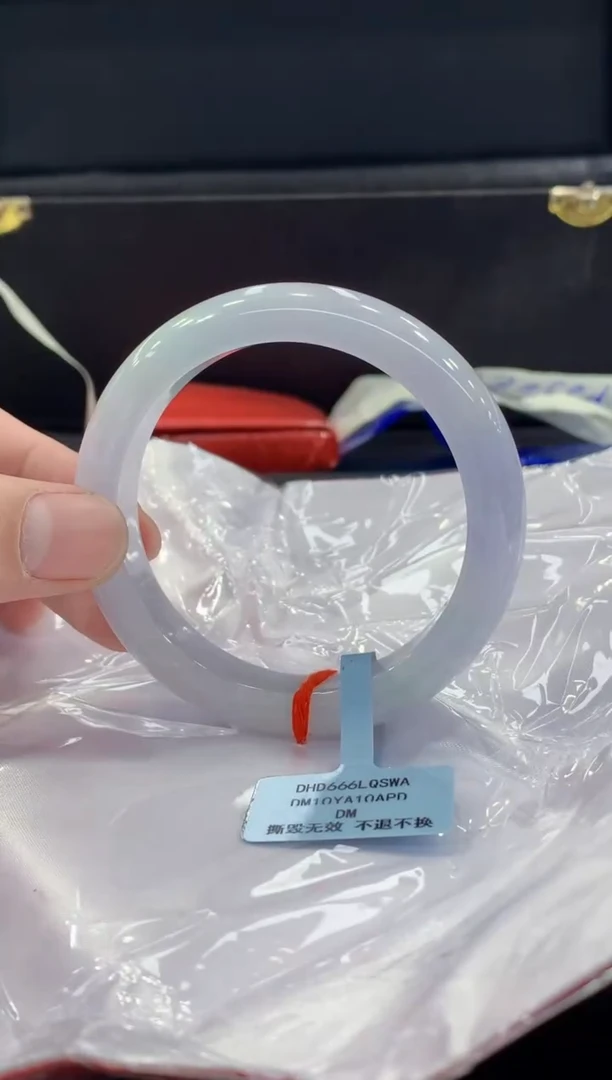 未镶嵌手镯翡翠翡翠手镯