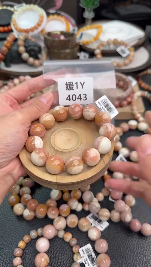 未镶嵌手链石英质玉小****.1Y4043