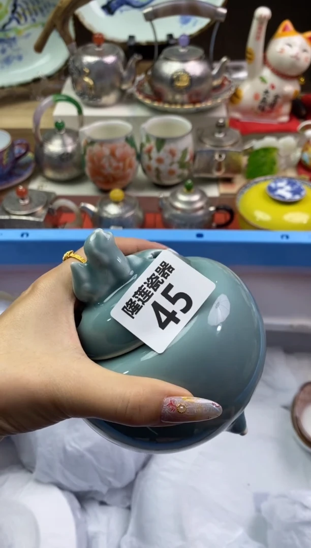 【闪购商品】瓷片隆莲瓷器欢迎大家