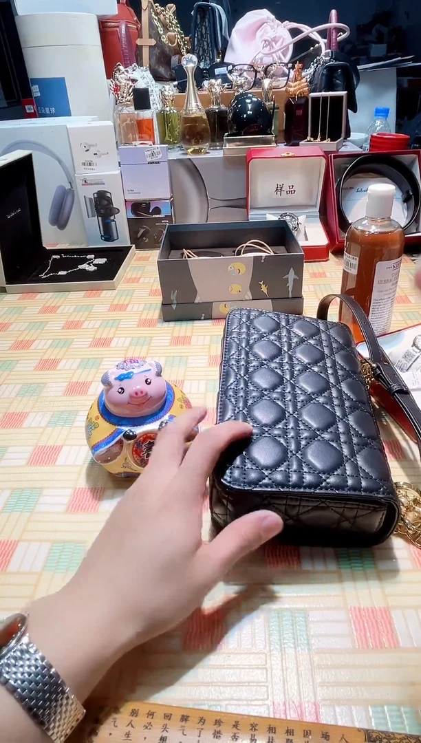 瓷片瓷器 库房到期 全部地板价@@1