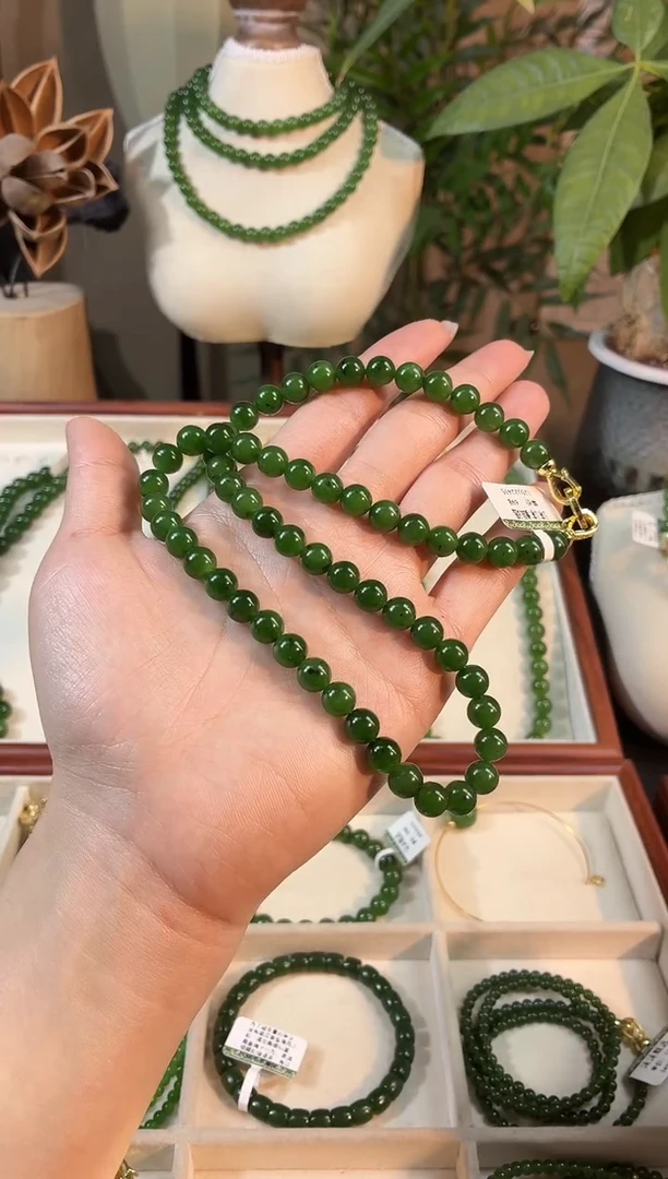 颈饰未镶嵌和田玉（碧玉）8辣阳绿微矿锁骨链