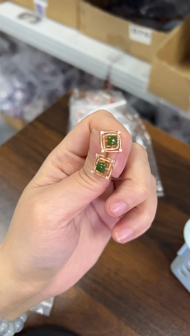 【闪购商品】和田玉耳饰银S925镶嵌和田碧玉银镶嵌耳钉[2406]