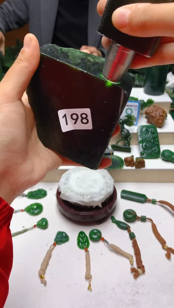 未镶嵌和田玉珠宝半成品1