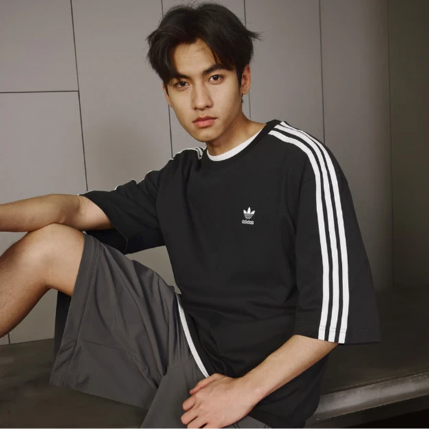 adidas Originals阿迪三叶草2024男女Oversizeee圆领短T恤IZ1832