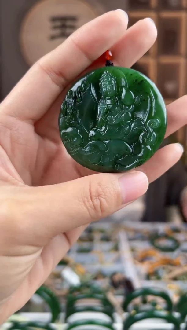 颈饰未镶嵌和田玉拍一发一，拍一发一