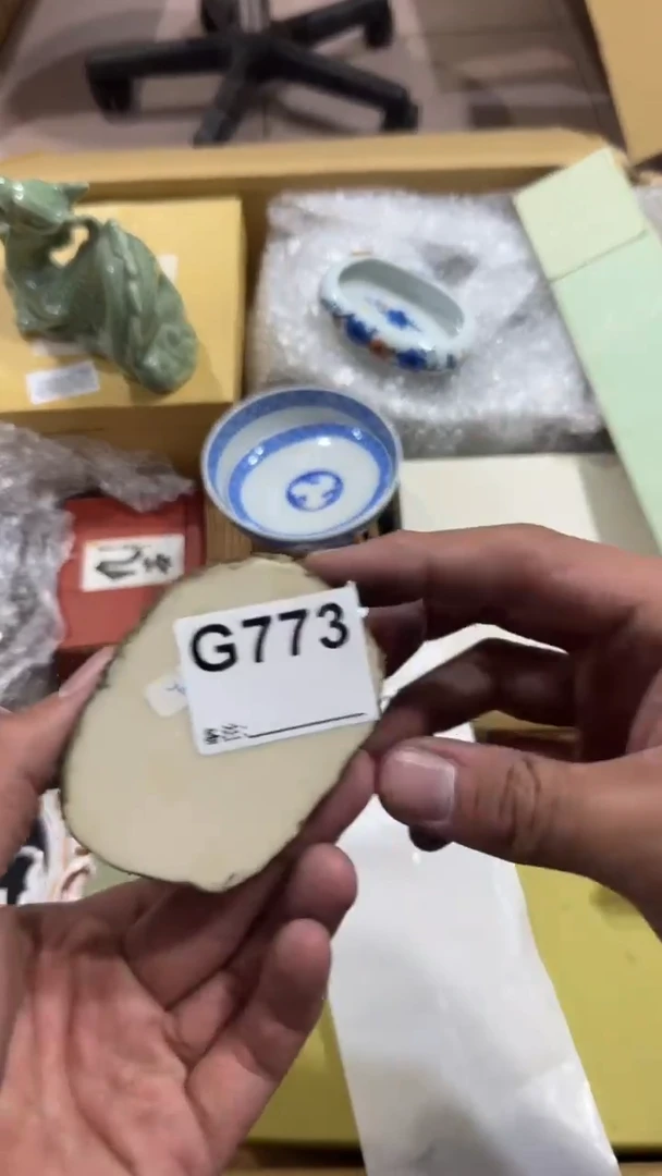 嘿****！773中古商品，谨慎购买