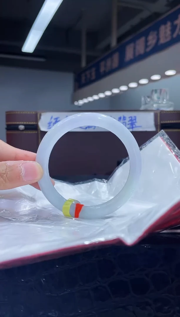 未镶嵌手镯翡翠10