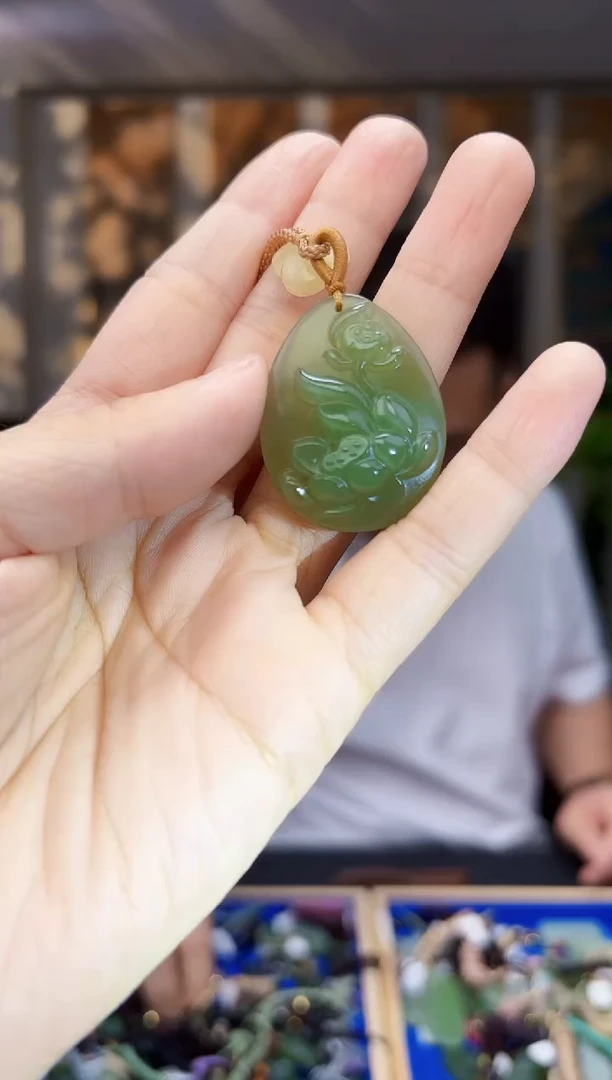 和田玉未镶嵌挂件拍一发一