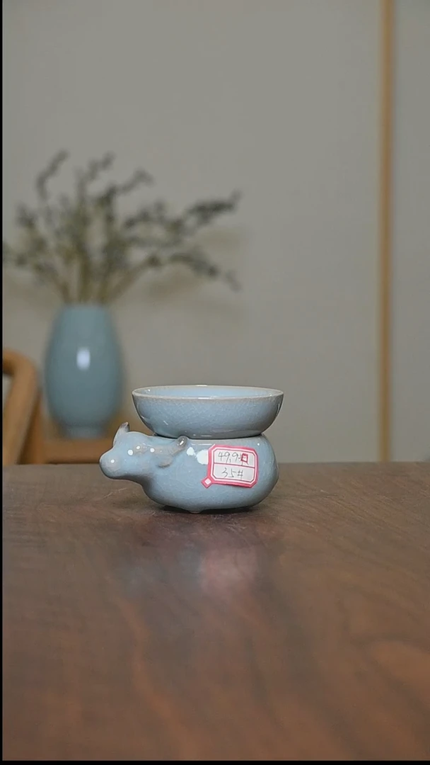 35#天青釉 黑角卧牛茶漏 微瑕 朱家汝窑款