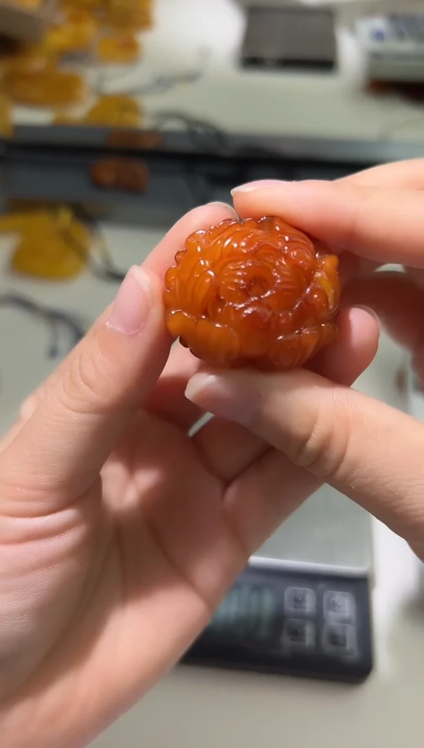 裸石琥珀未镶嵌琥珀蜜蜡吊坠