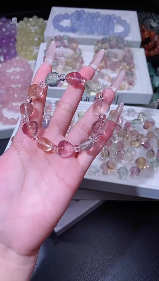 未镶嵌手链萤石105.1爱心马卡龙彩萤石手串 多样性发其一